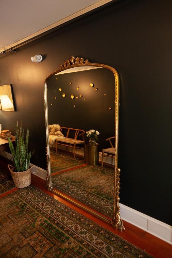 بار هاربور Yellow House Inn المظهر الخارجي الصورة