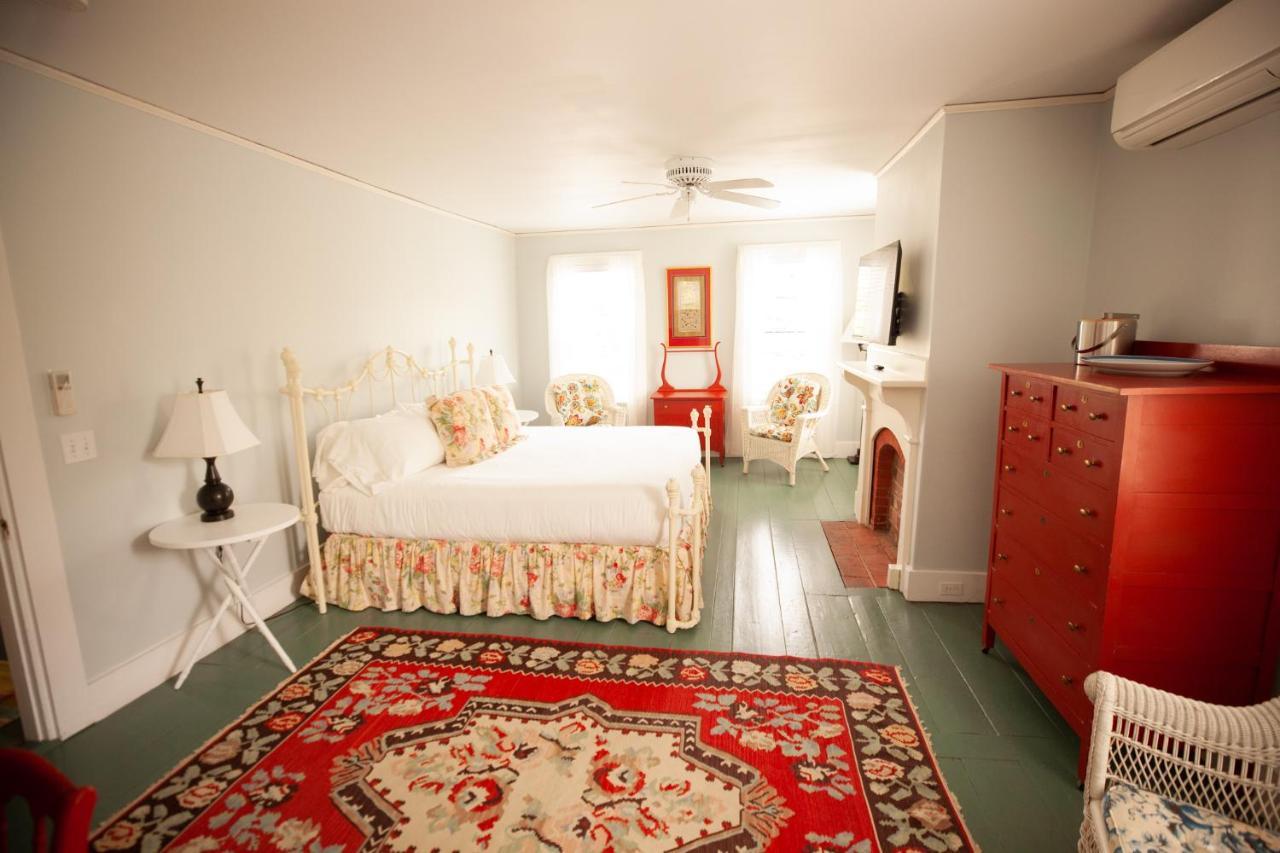 بار هاربور Yellow House Inn المظهر الخارجي الصورة